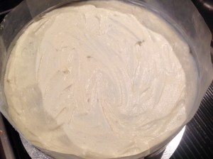 Spread with a thin layer of crème mousseline