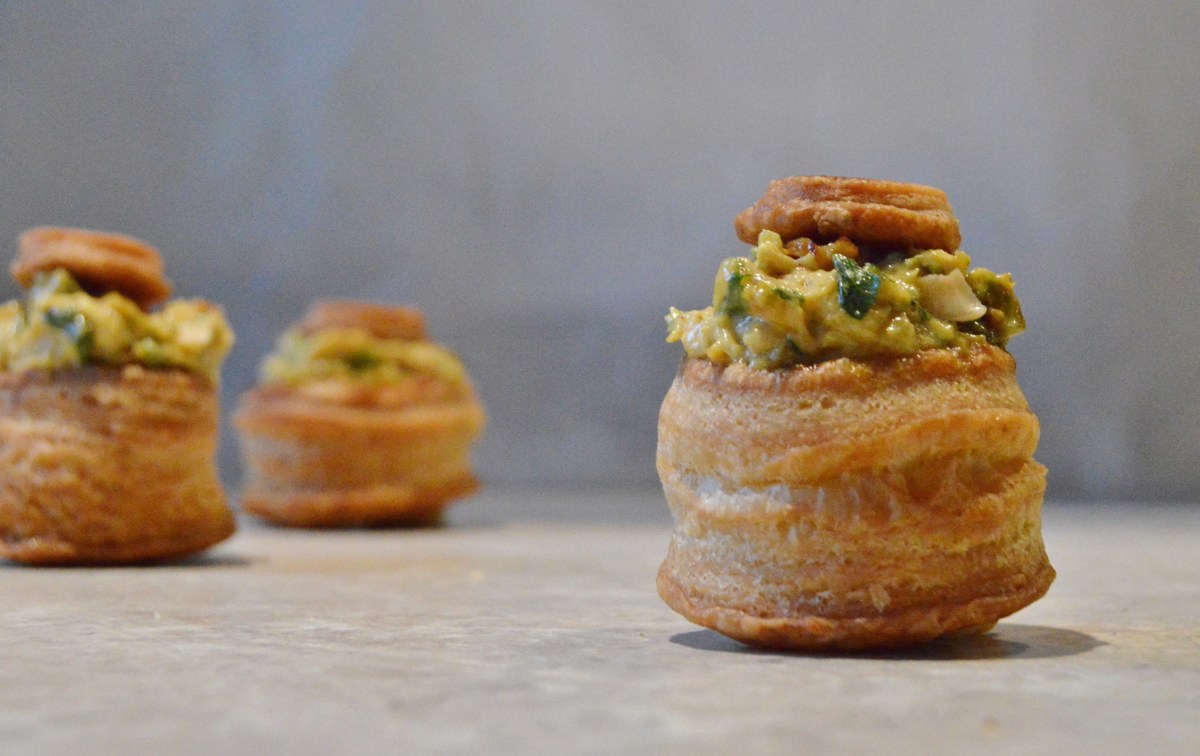 Coronation chicken vol-au-vents