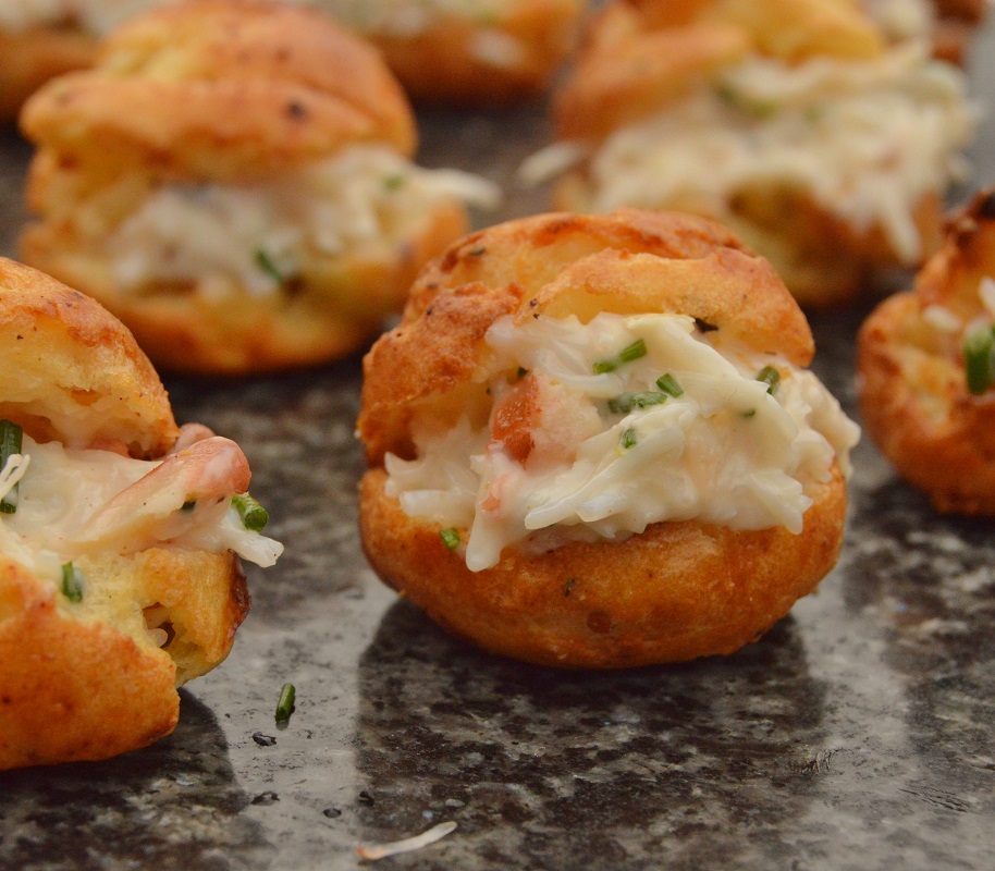 Warm crab choux&nbsp;bites