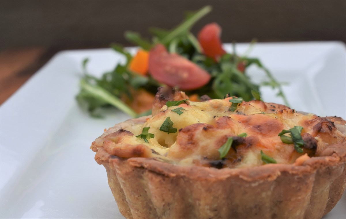 Roasted cauliflower cheese&nbsp;tart