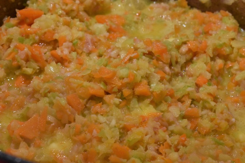 mince, meat, pork, beef, Italian, ragu, sauce, bolognese, homecook, philip, philipfriend, cooking, classic, vegetables, mirepoix