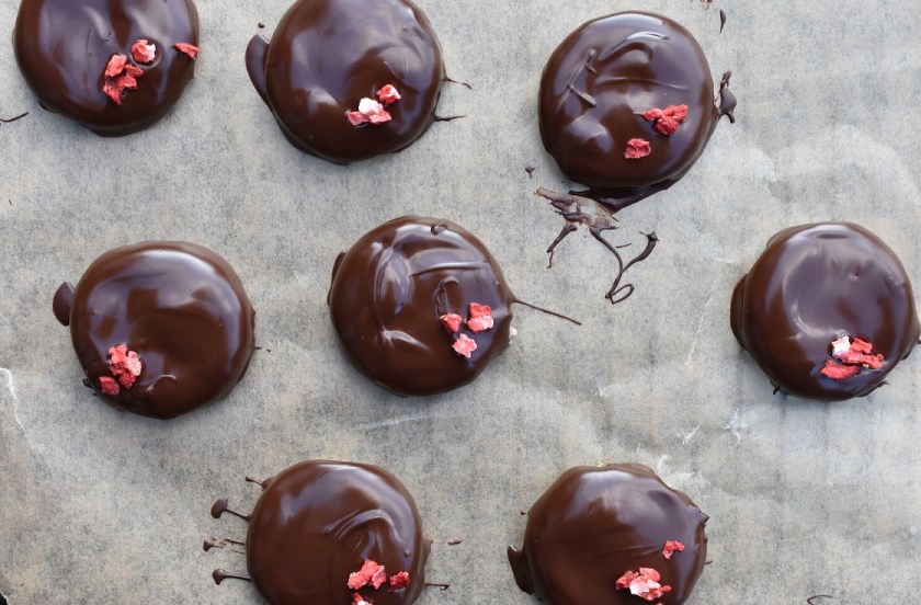 chocolate. strawberry, vegan, dairyfree, dairy-free, gluten free, gluten-free, gf, homecook, baking, cooking, food, foodie, recipe, philip, philipfriend, philip friend, fruit