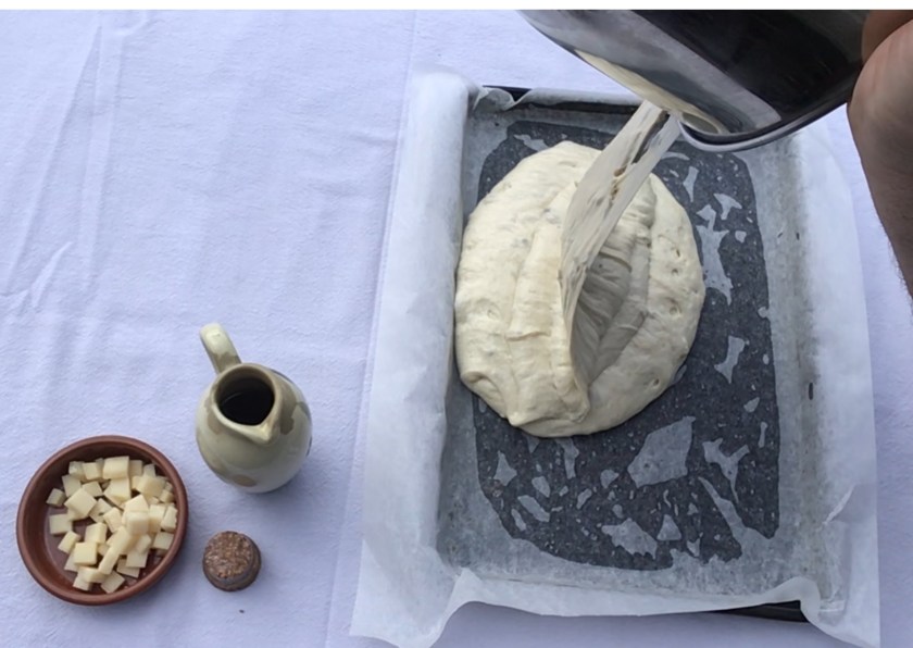 bread, real bread, realbread, focaccia, dough, silky, smooth, knead, mixer, hydration, high hydration, highhydration, Italian, garlic, onion, Parmesan, baking, cooking, comfort, comfortfood, comfort food, foolproof, fool-proof, fool proof, easy, oil, olive, olive oil, oliveoil, homecook, Philip. philip friend, philipfriend, Surrey, UK, recipe, food, foodie