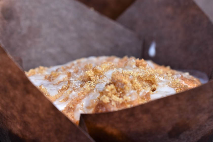 cake, cakes, muffin, muffins, rhubarb, season, seasonal, homegrown, home grown, allotment, fruit, chocolate, white chocolate, whitechocolate, ginger, stemginger, stem ginger,, baking, cooking, comfort, comfortfood, comfort food, foolproof, fool-proof, fool proof, easy, oil, homecook, Philip. philip friend, philipfriend, Surrey, UK, recipe, food, foodie