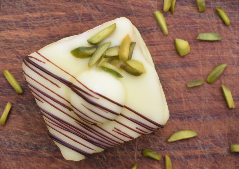 Lemon, cake, fondant, icing, french, french fancies, frenchfancies, fondant fancy, fondant fancies, fondantfancies, sweet, pistachio, rose, nuts, moroccon, morocco, retro, baking, bake, chocolate, GBBO, homecook, Philip, sponge, genoise, philipfriend, Philip friend, BBC’s, bbc1, kipling, Mrkipling, mr kipling, television, Mary Berry, Maryberry, Claudia Winkleman, Claudiawinkleman