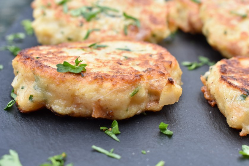 patty, patties, Austrian, bread, no waste, nowaste, left overs, leftovers, left-overs, cheese, onion, Kaspressknödel, dumpling, dumplings, nibbles, canapes, cooking, homecook, best home cook, besthomecook, food, foodie, recipe, philip, philipfriend, philip friend