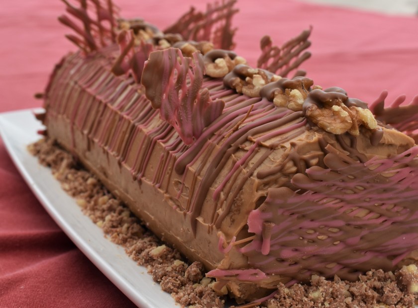 chocolate, cake, swiss roll, swissroll, Afternoon Tea, afternoontea, mocha, coffee, walnut, coffee and walnut, coffee and walnut cake, decorated cake, gateau, ruby, ruby chocolate, ruby chocolate, food, foodie, recipe, sweet, sweets, homecook, best home cook, besthomecook, philip. philipfriend, surrey, blogger, cooking, cookery