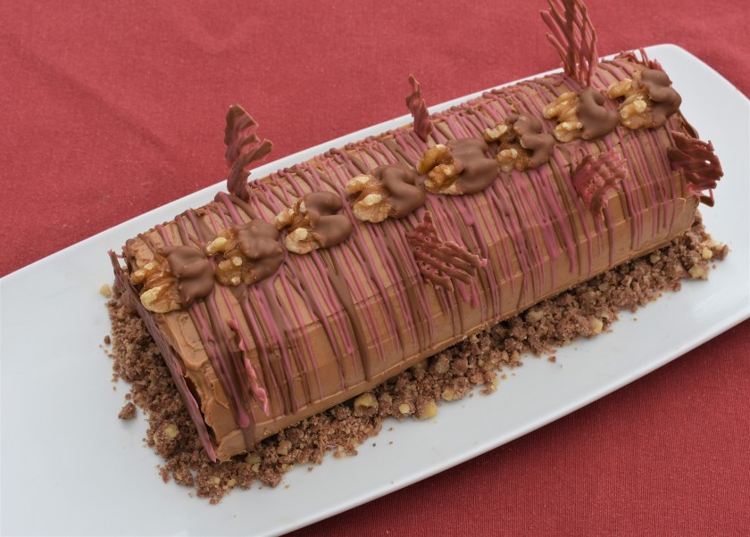 chocolate, cake, swiss roll, swissroll, Afternoon Tea, afternoontea, mocha, coffee, walnut, coffee and walnut, coffee and walnut cake, decorated cake, gateau, ruby, ruby chocolate, ruby chocolate, food, foodie, recipe, sweet, sweets, homecook, best home cook, besthomecook, philip. philipfriend, surrey, blogger, cooking, cookery