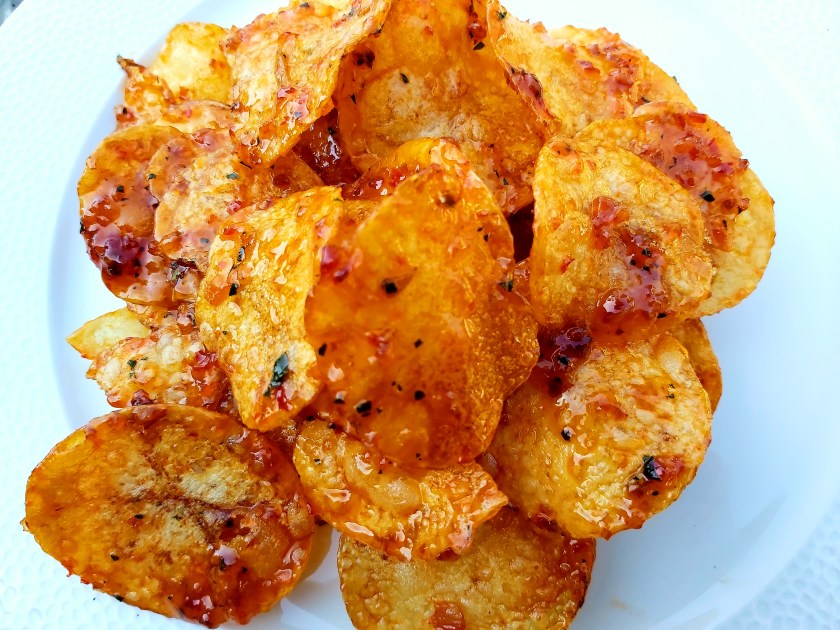 Caramel, chilli, Makrut lime, kamrut, crisps, potato, potatoes, Indonesia, Indonesian, keripic, kripik, food, foodie, home cook, homecook, recipe, delicious