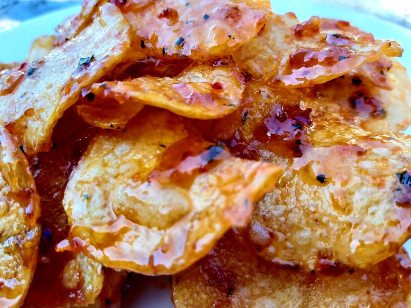 Caramel, chilli, Makrut lime, kamrut, crisps, potato, potatoes, Indonesia, Indonesian, keripic, kripik, food, foodie, home cook, homecook, recipe, delicious