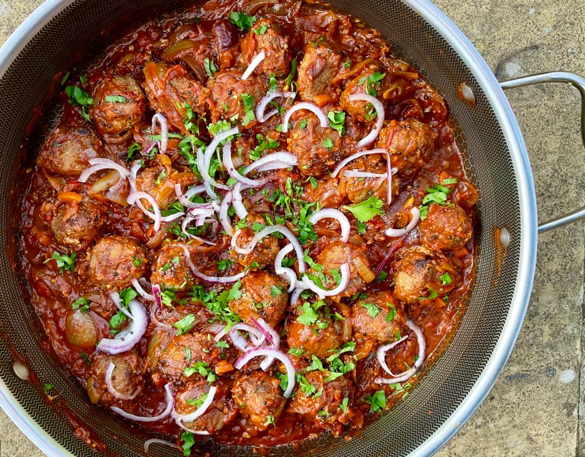 Indian, meat, meatballs, beef, spiced, spices, food, foodie, streetfood, street food, curry