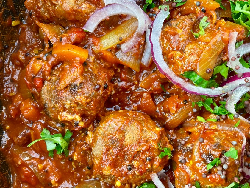 Indian, meat, meatballs, beef, spiced, spices, food, foodie, streetfood, street food, curry