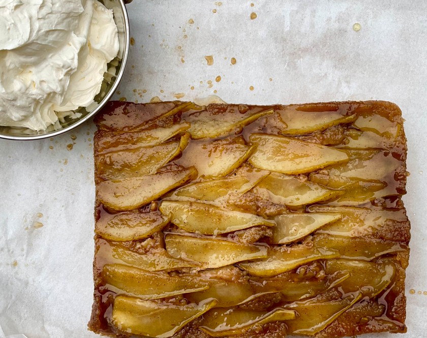 Pear, fruit, cake, sponge, dessert, teatime, classic, honey, upside down, upside down cake, upsidedowncake, caramel, autumn, autumnal, almond, almonds, ginger, food, foodie, Surrey