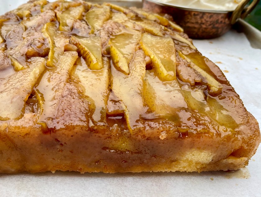 Pear, fruit, cake, sponge, dessert, teatime, classic, honey, upside down, upside down cake, upsidedowncake, caramel, autumn, autumnal, almond, almonds, ginger, food, foodie, Surrey