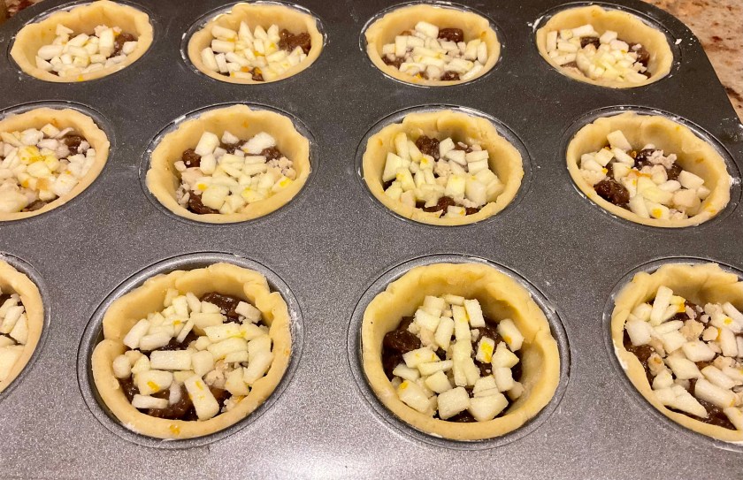 Christmas, xmas, festive, baking, cooking, Christmas cooking, xmas baking, Christmas baking, recipe, festive recipe, xmas recipe, Christmas recipe, food, foodie, pie, mince pie, crumble, apple crumble, surrey, UK, homecook, besthomecook, blogger