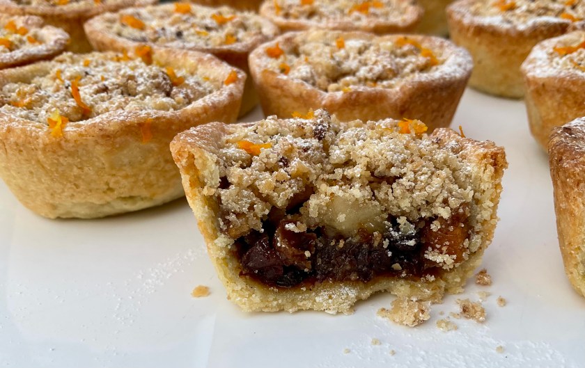 Christmas, xmas, festive, baking, cooking, Christmas cooking, xmas baking, Christmas baking, recipe, festive recipe, xmas recipe, Christmas recipe, food, foodie, pie, mince pie, crumble, apple crumble, surrey, UK, homecook, besthomecook, blogger