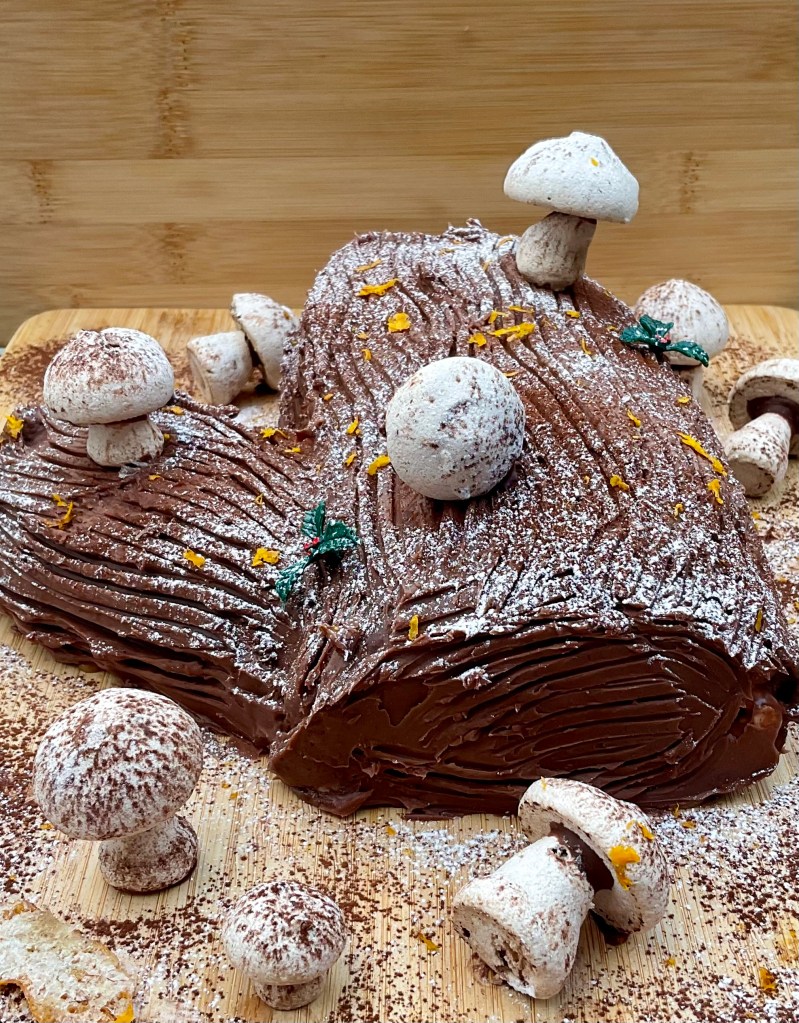 Mocha, coffee, chocolate, meringue, mushrooms, mushroom, cake, baking, decorating, cake decorating, food, foodie, recipe, cooking, festive, Xmas, Christmas, log, chocolate log, yule, yule log, ganache, caramel, orange