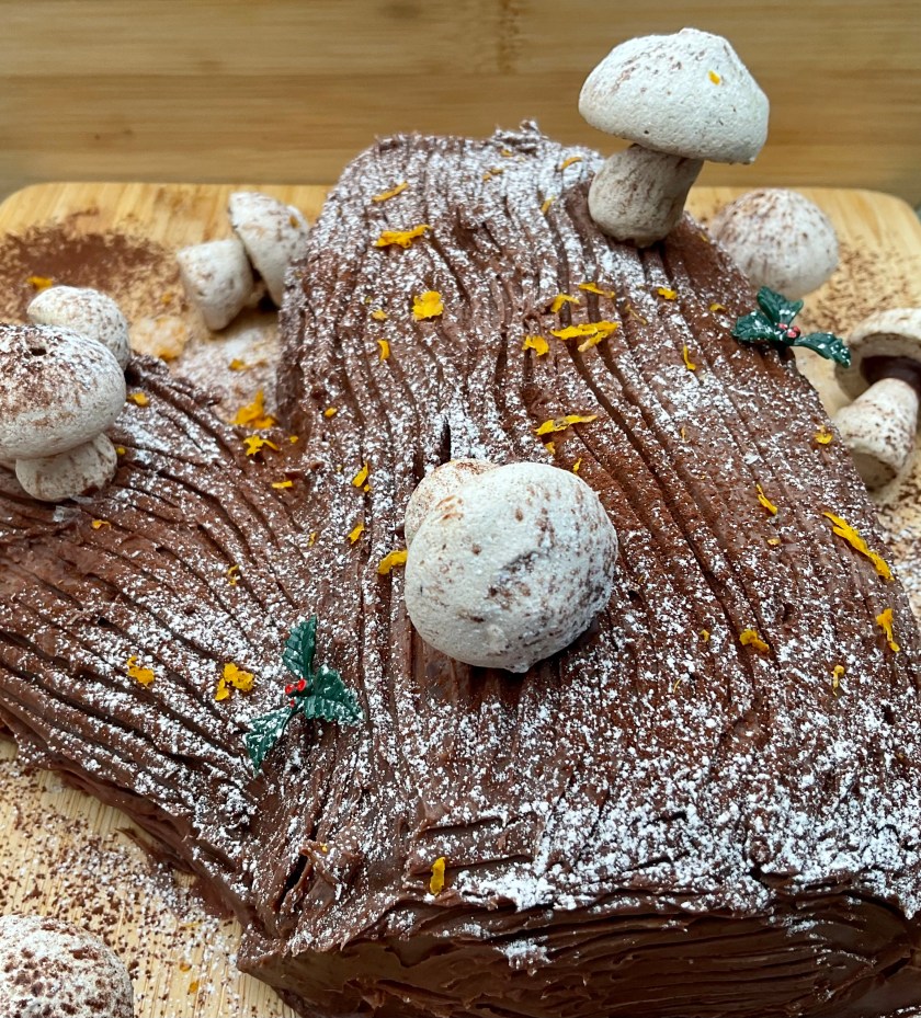 Mocha, coffee, chocolate, meringue, mushrooms, mushroom, cake, baking, decorating, cake decorating, food, foodie, recipe, cooking, festive, Xmas, Christmas, log, chocolate log, yule, yule log, ganache, caramel, orange