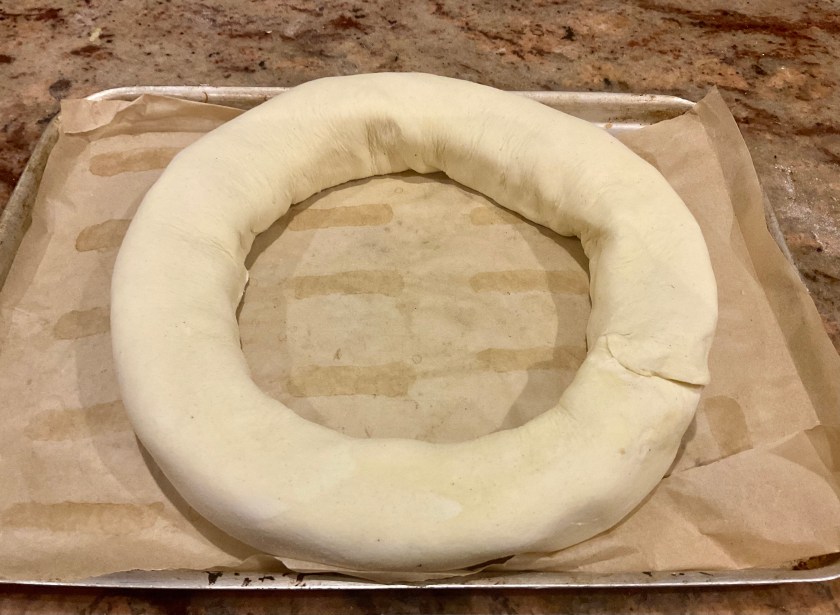 Sausage, sausagemeat, sausage roll, sausage rolls, party, buffet, pastry, festive, Xmas, Christmas, ring, baking, food, foodie, recipe, surrey