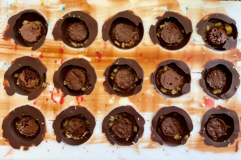 chocolate, chocolates, temper, tempering, tempered, food, foodie, recipe, homecook, home cook, surrey, uk, black forest, walnuts, caramel, sweet, sweets