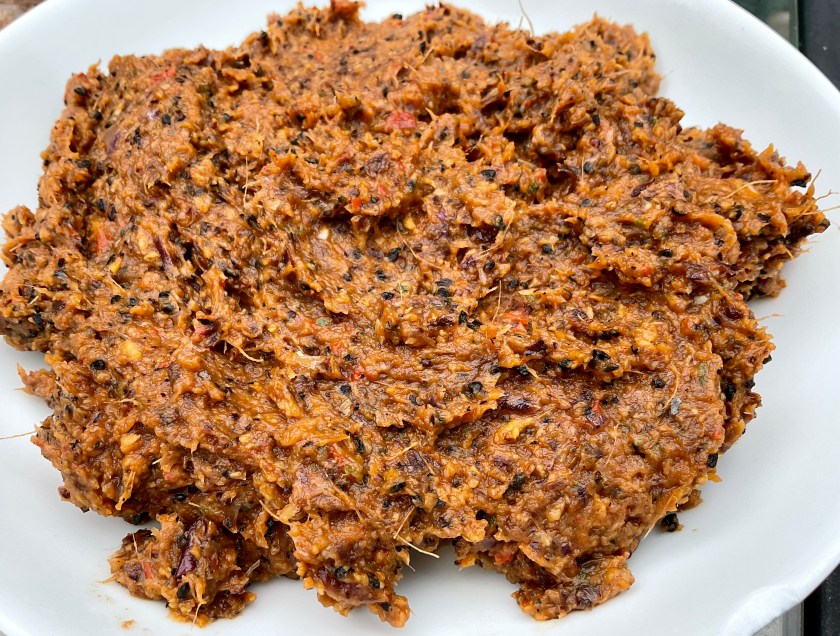 Curry, tandoori, roasted onions, dip, onions, garlic, chilli, spiced, chutney, Indian, recipe, food, foodie, Surrey, besthomecook, best home cook, gymkhana, dal, lentils, tempering, tempered, onion seeds, nigella, curry leaves