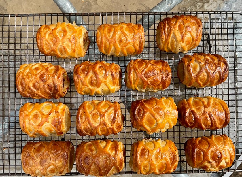 Pastry, buffet, party, party food, partyfood, sausage rolls, sausagerolls, picnic, baking, cooking, homecook, homecooking, recipe